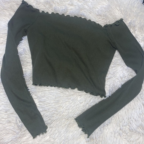 Pretty Little Thing Dark Green Frill Crop Top - Picture 4 of 7